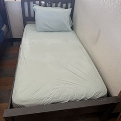 Twin Bed 