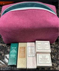 NEW FRESH 5 PIECE SKINCARE SET IN BRANDED BAG $15!!!
