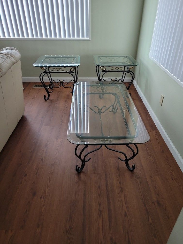 Coffee Table and End Tabels Set