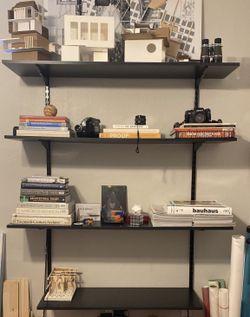 EstanterĂa de Madera Negra (4 shelves)