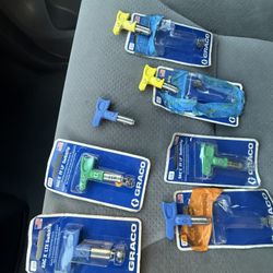 7 Graco Spray Tips $140 For All