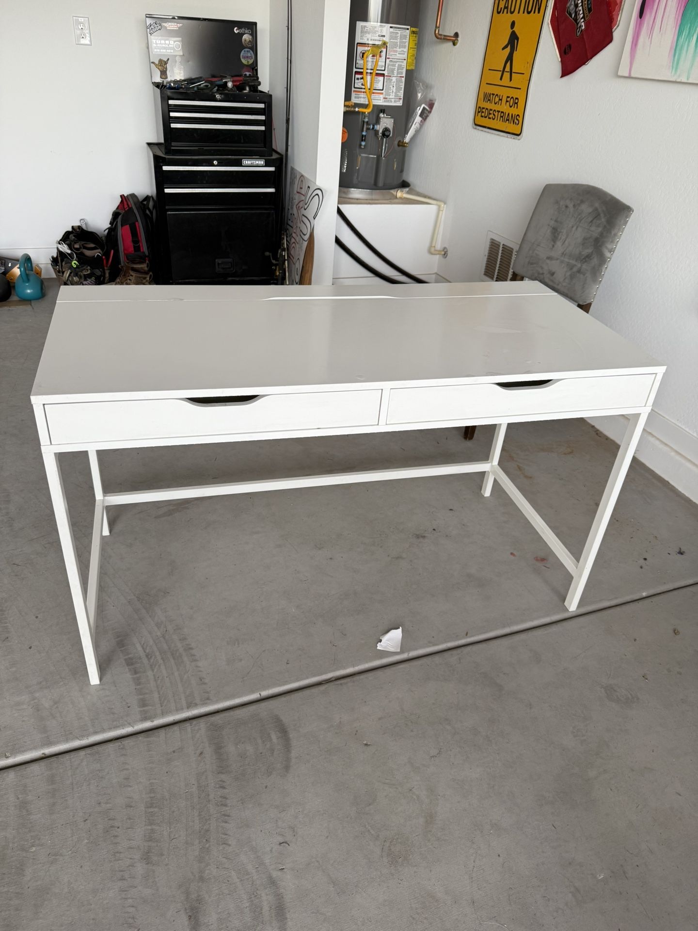 vanity / desk . NEED GONE