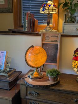 Vintage Illuminated World lighted Up Globe Map Underwriters Laboratory Lamp