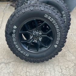 New Jeep Tires And Rims . Removed From 2025 Jeep Gladiator With 3 Miles 