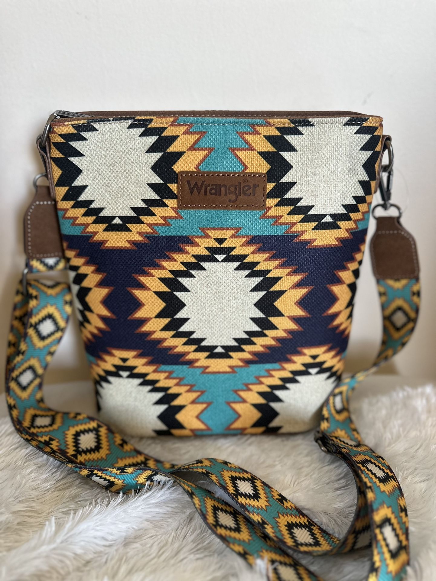 Wrangler Purse/Crossbody/Bag