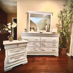 Refinished stylish and classy 6 drawer king dresser and matching nightstand 61 x 9 x 37 with oversized mirror and New silver hardware