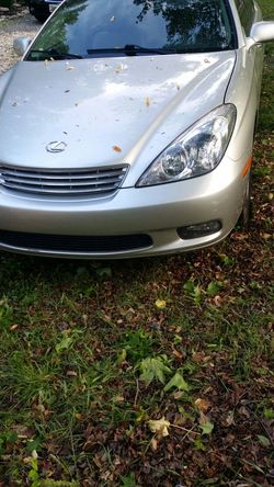 02 Lexus es 300 super clean