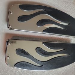 Harley davidson Floorboards and matching passenger foot pegs