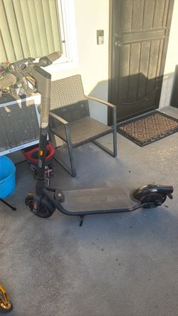 E-scooter and charger