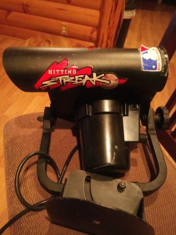 Wilson Atec Hitting Streak Baseball Pitching Machine Training aid for