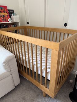 Baby Crib with Mattress