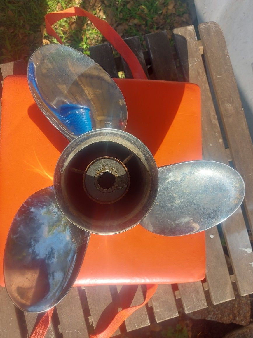 SUZUKI PROPELLER