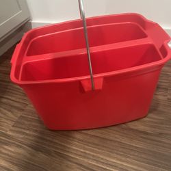 Rubbermaid Bucket