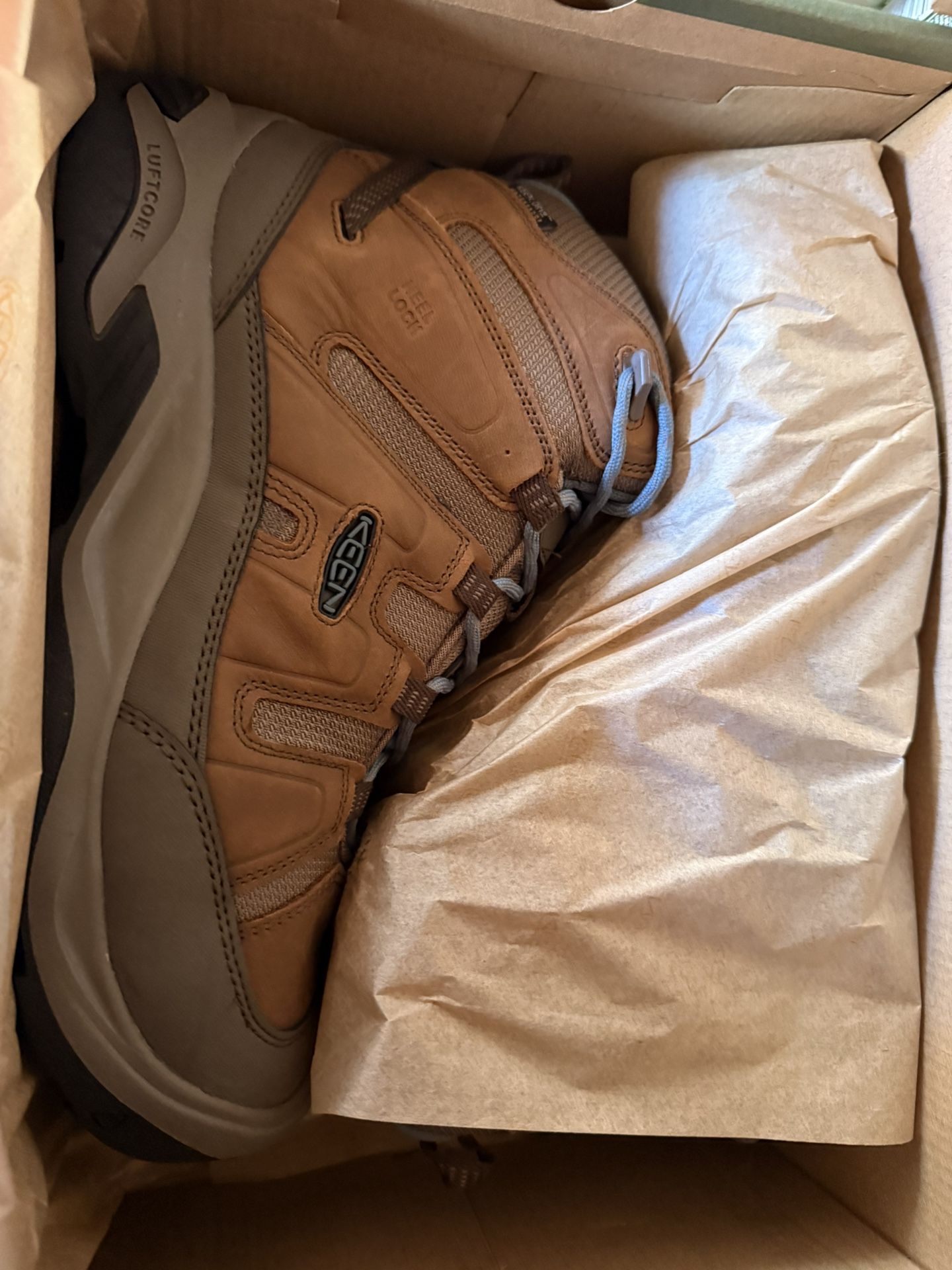 KEEN Women's Circadia Mid Waterproof Hiking Boot