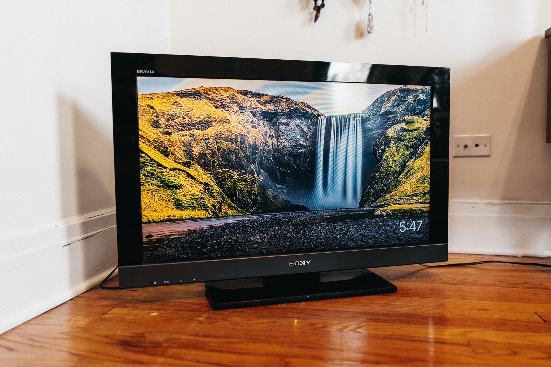 30 inch Sony Flatscreen with Chromecast