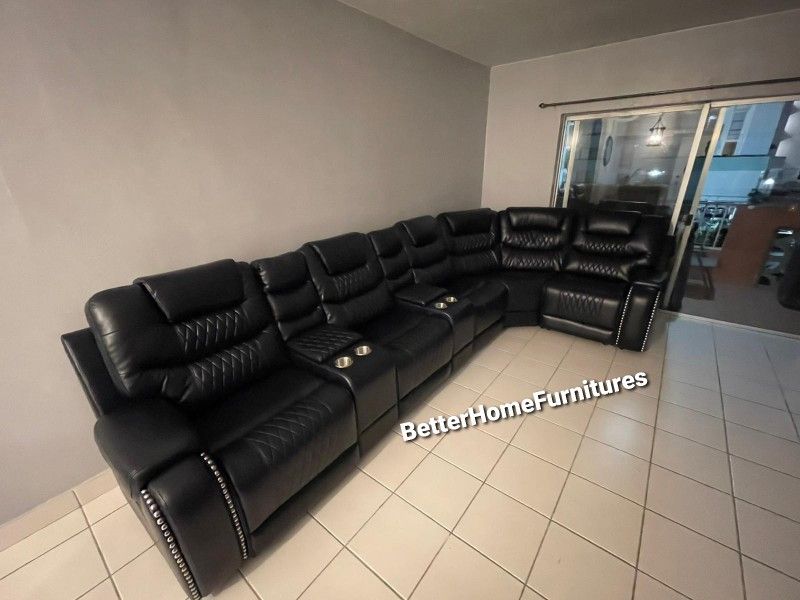 Modern Sectionals/ Sofas/ Loveseats/ Couches/ Seccionales/ Living Room