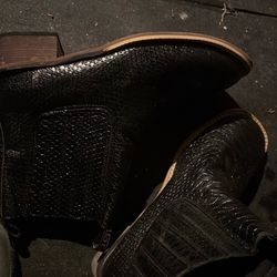 black leather boots size 43