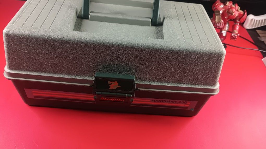 Vintage Sportfisher 450 Tackle Box