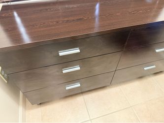 Cappuccino 6 drawer dresser