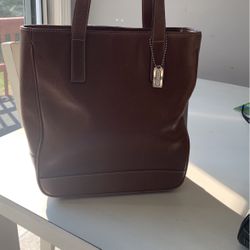 Beautiful Coach Leather Tote