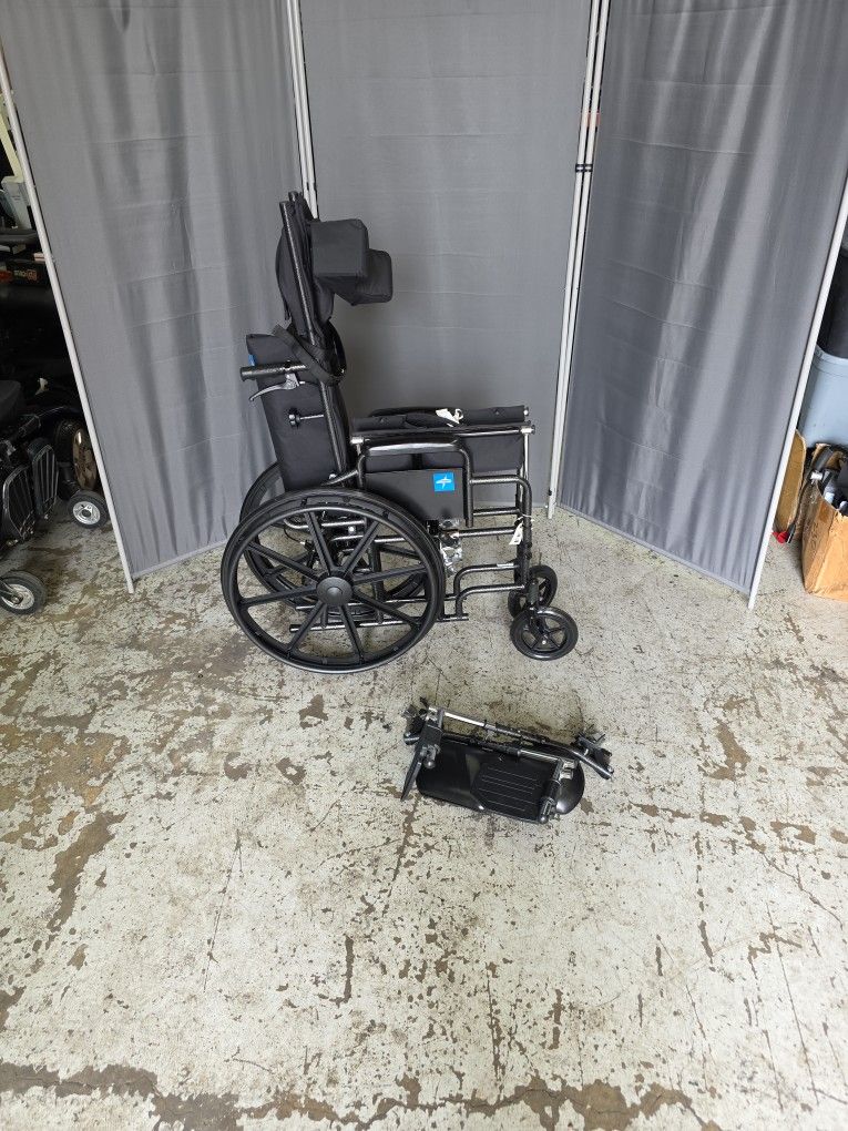 Medline Fully Reclining Wheelchair NEW