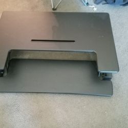 Deskdoc Computer Desk