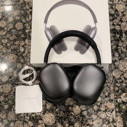 Apple AirPods Max Wireless Over-Ear Headset - Space Gray