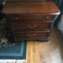$100.00  - Price Reduced!  Luxurious Cherrywood Nightstand