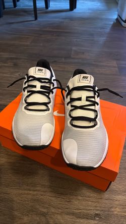 NIKE TRAINING
