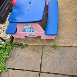 CHILDRENS PICNIC TABLE
