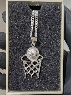 Cuban link in basketball pendant