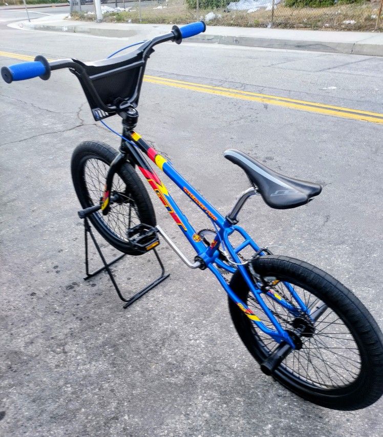 GT •INTERCEPTOR• BMX