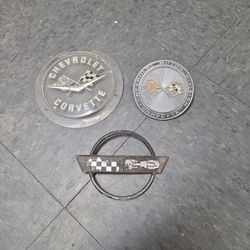 C2 Corvette badges