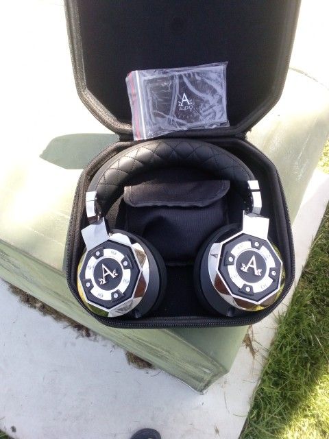A AUDIO