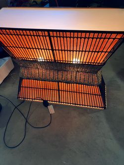 Zain Modern Under-Lit Glass Top Console