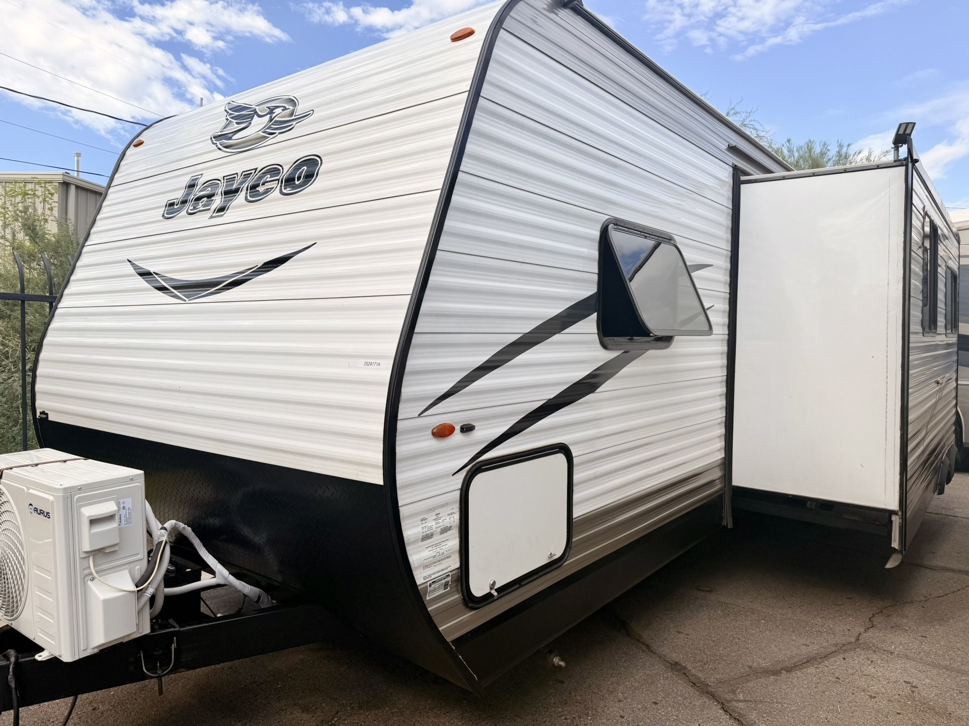 17 Jayco Jay Flight SLX Travel Trailer 33Ft With Large Slide Bunkhouse