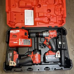 *UNUSED* Milwaukee M18 Hammer Drill & Impact Driver Kit