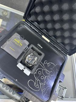 Invicta mickey watch 