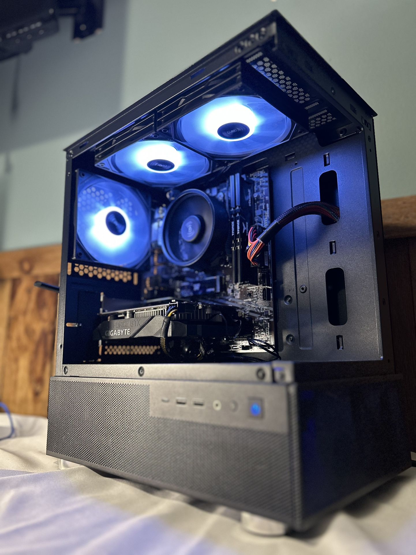 Ryzen 5 4500 | GTX 1650 SUPER | 16GB RAM | 1TB NVMe SSD | Gaming PC