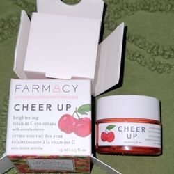CHEER UP Vitamin C Eye Cream