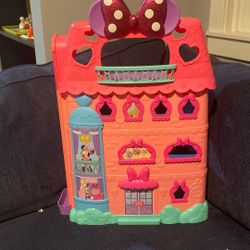 Minnie Mouse Hotel