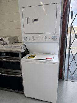 Frigidaire
3.9 cu. ft. Washer and 5.6 cu. ft. Gas Dryer Combo in White with Quick Wash & Dry Cycle, MaxFill and Long Vent