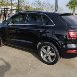 2015 Audi Q 3
