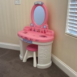 Kids Vanity With Light 