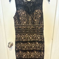 LACE BODYCON DRESS -GUESS "KASON" - BLACK - SIZE M
