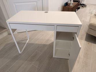 $15 desk - regular price $99