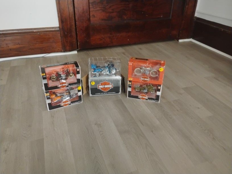 Lot Of 6 Collectible Harley-Davidson Die Cast Replicas