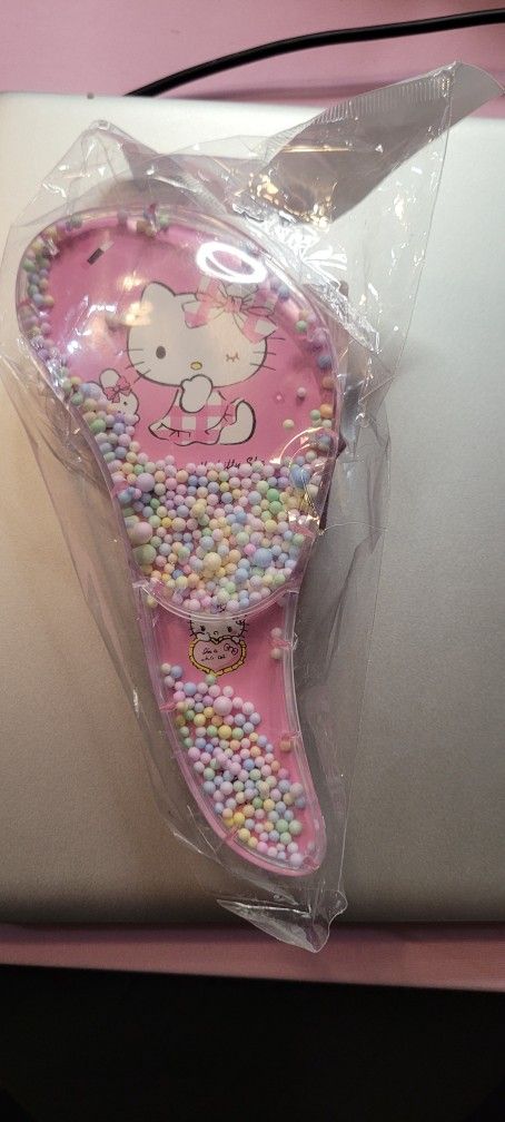 Hello Kitty Brush