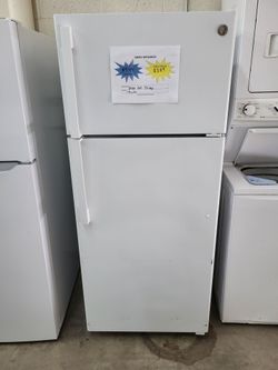 🌸Spring Sale! 2020 GE 18cuft Fridge-Warranty Included