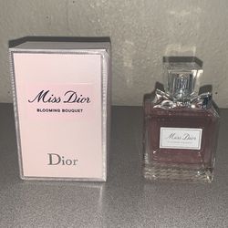 Miss Dior Blooming bouquet